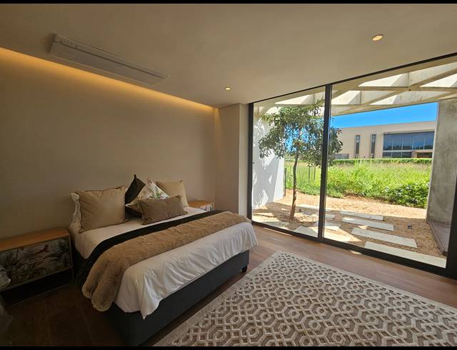 4 BEDROOM FREEHOLD FOR SALE IN HAWAAN FOREST ESTATE